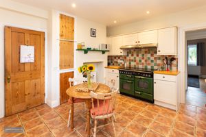 Kitchen/Diner- click for photo gallery